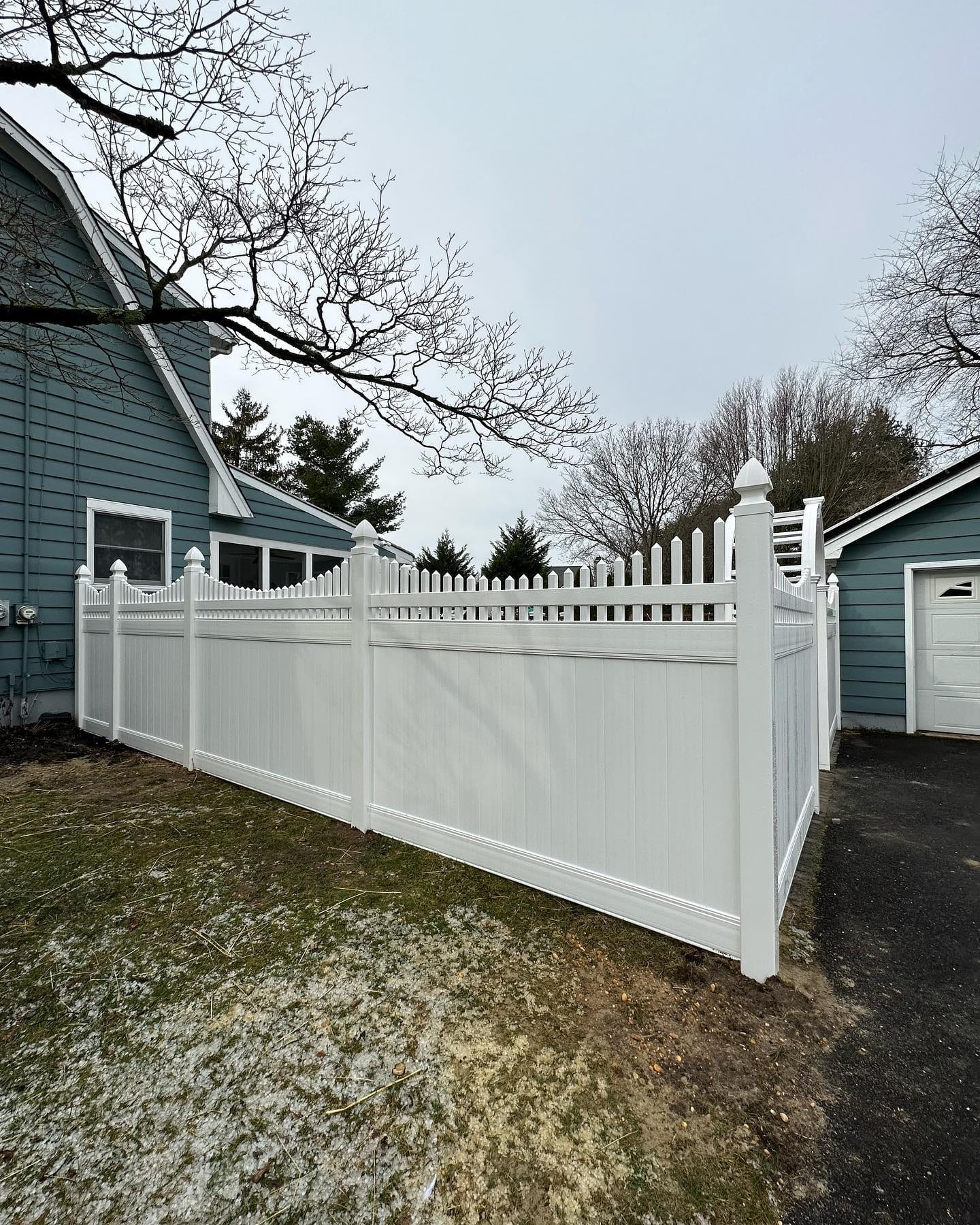 Vinyl Fence 6